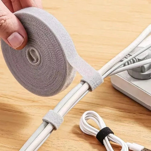 Serre-câbles velcro réutilisables KIVO pour organiser les câbles du bureau